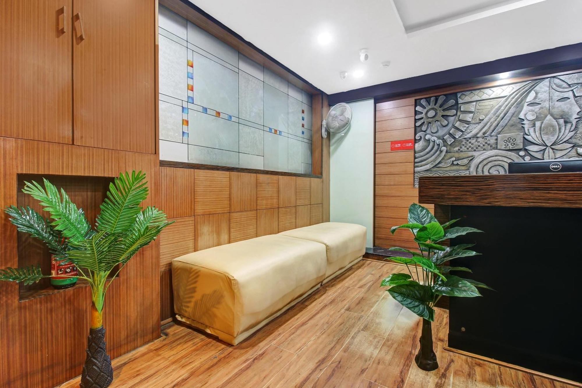 Townhouse Oak The Margi Hotel Near Yosufguda Metro Station Hyderabad Exterior photo