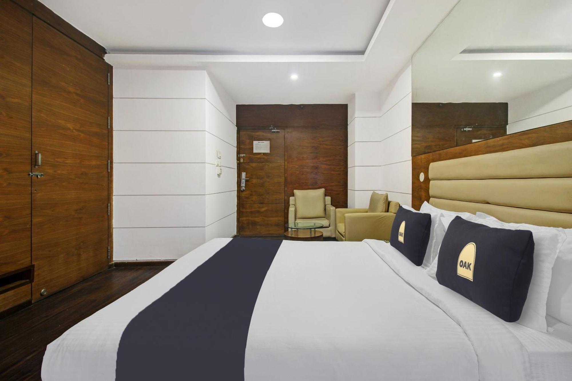 Townhouse Oak The Margi Hotel Near Yosufguda Metro Station Hyderabad Exterior photo